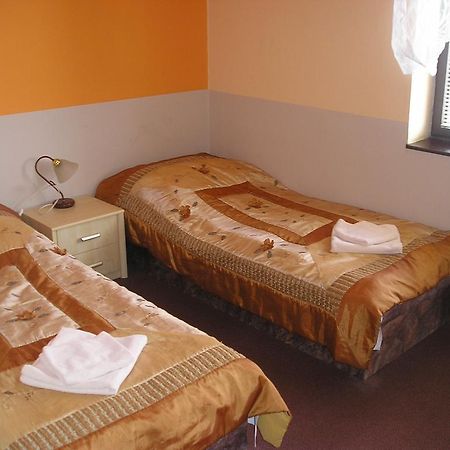 סוקולוב Hotel Global מראה חיצוני תמונה