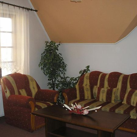 סוקולוב Hotel Global מראה חיצוני תמונה